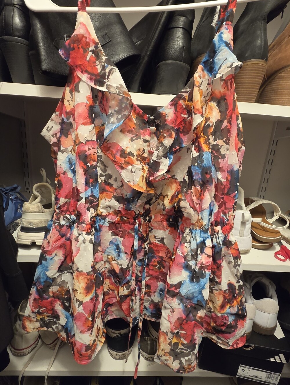 Floral Ruffle Tie-Waist Sleeveless Top in Multicolor